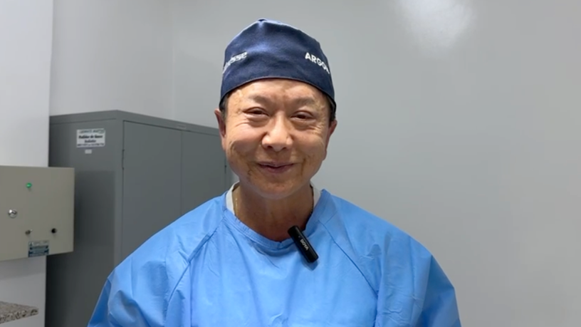 Milton Seigi Hayashi aposta na personalização com tecnologia 3D para reconstrução mamária mais natural.