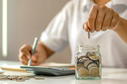 Teciomar Ábila reforça que a reserva de emergência sem mistério é o pilar que garante segurança antes da rentabilidade em qualquer estratégia financeira.