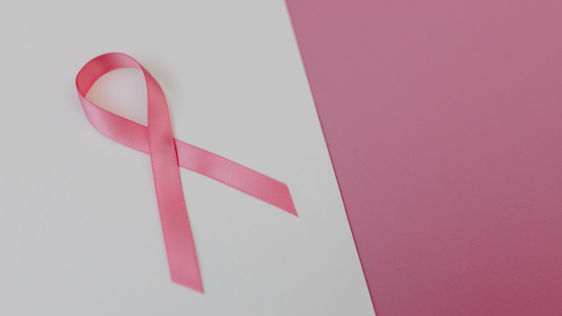 Autoexame das mamas substitui a mamografia? Vinicius Tadeu Sattin Rodrigues explica o papel de cada cuidado na prevenção e no diagnóstico precoce.